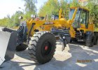 Автогрейдер 215A